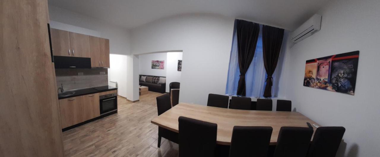 Apartment Artistika *
